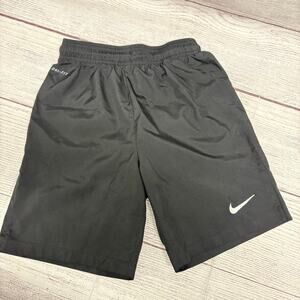 Nike Boys XL Park II Knit Soccer Shorts Black Dri-FIT Athletic 725980-010